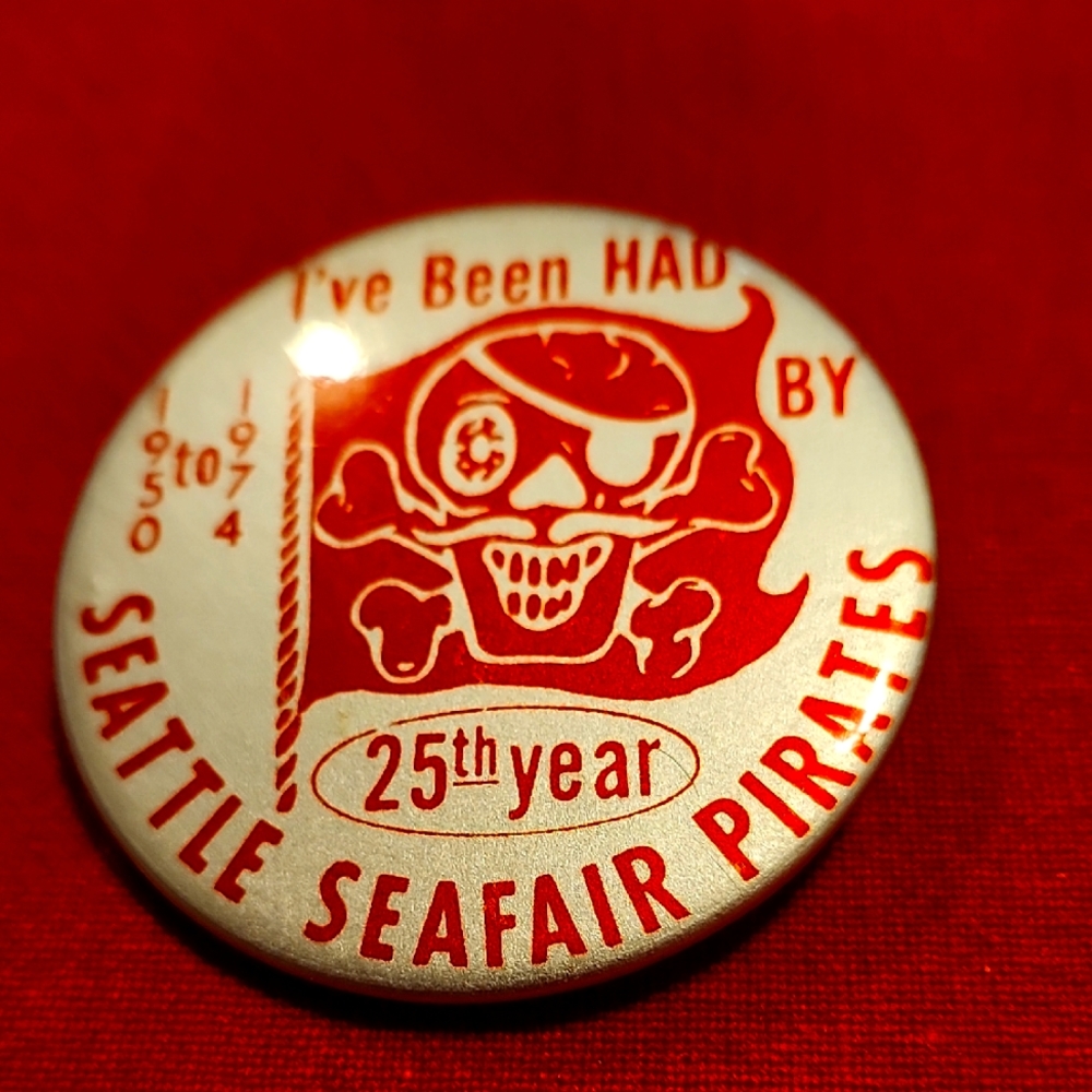 Seattle Seafair Pirates 25th Year Button - Lapel/Hat Pin Jewelry/Accessories